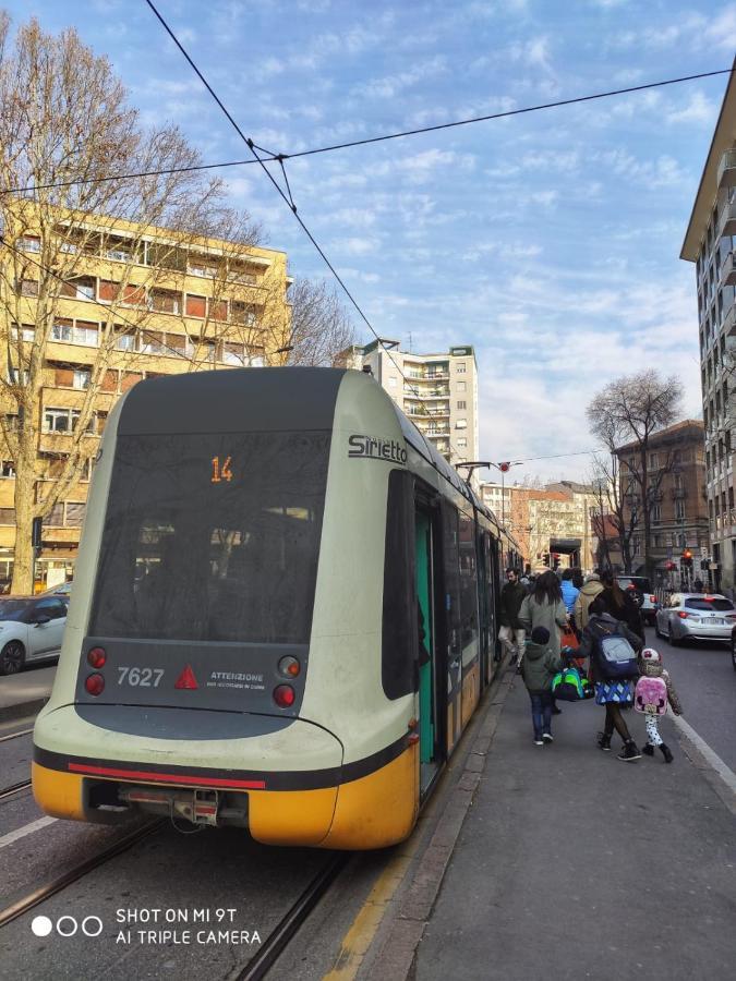 E-Milan Rooms Zona Tortona Eksteriør billede