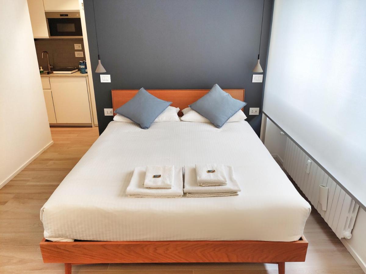 E-Milan Rooms Zona Tortona Eksteriør billede