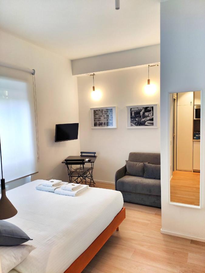 E-Milan Rooms Zona Tortona Eksteriør billede